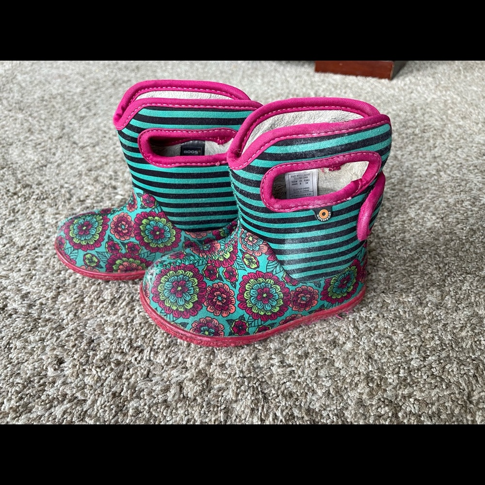 BOGS Sz 8 Toddler Girl Snow Boot
